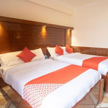 Oyo 304 Hotel Manama Balaju エクステリア 写真