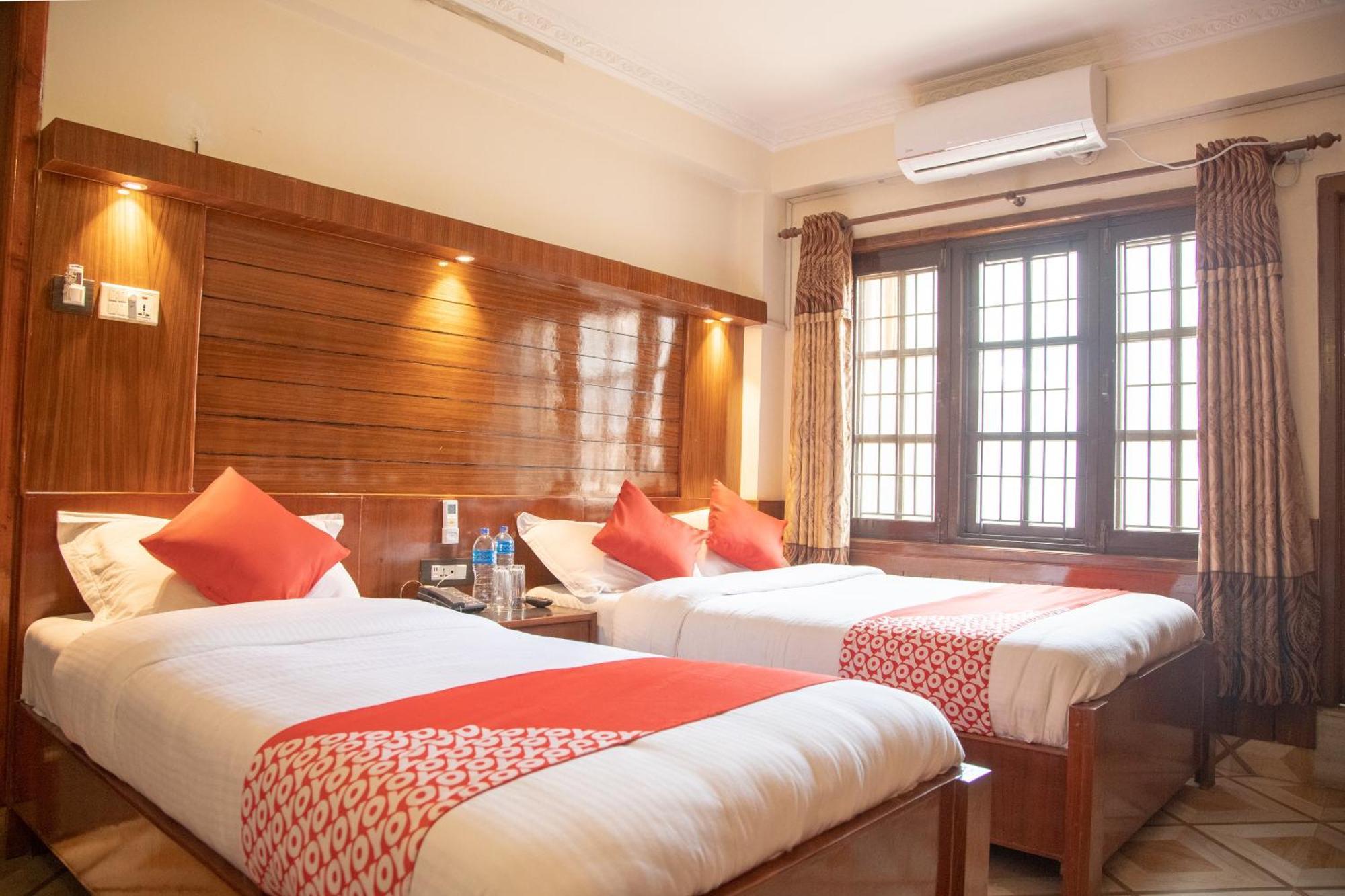 Oyo 304 Hotel Manama Balaju エクステリア 写真
