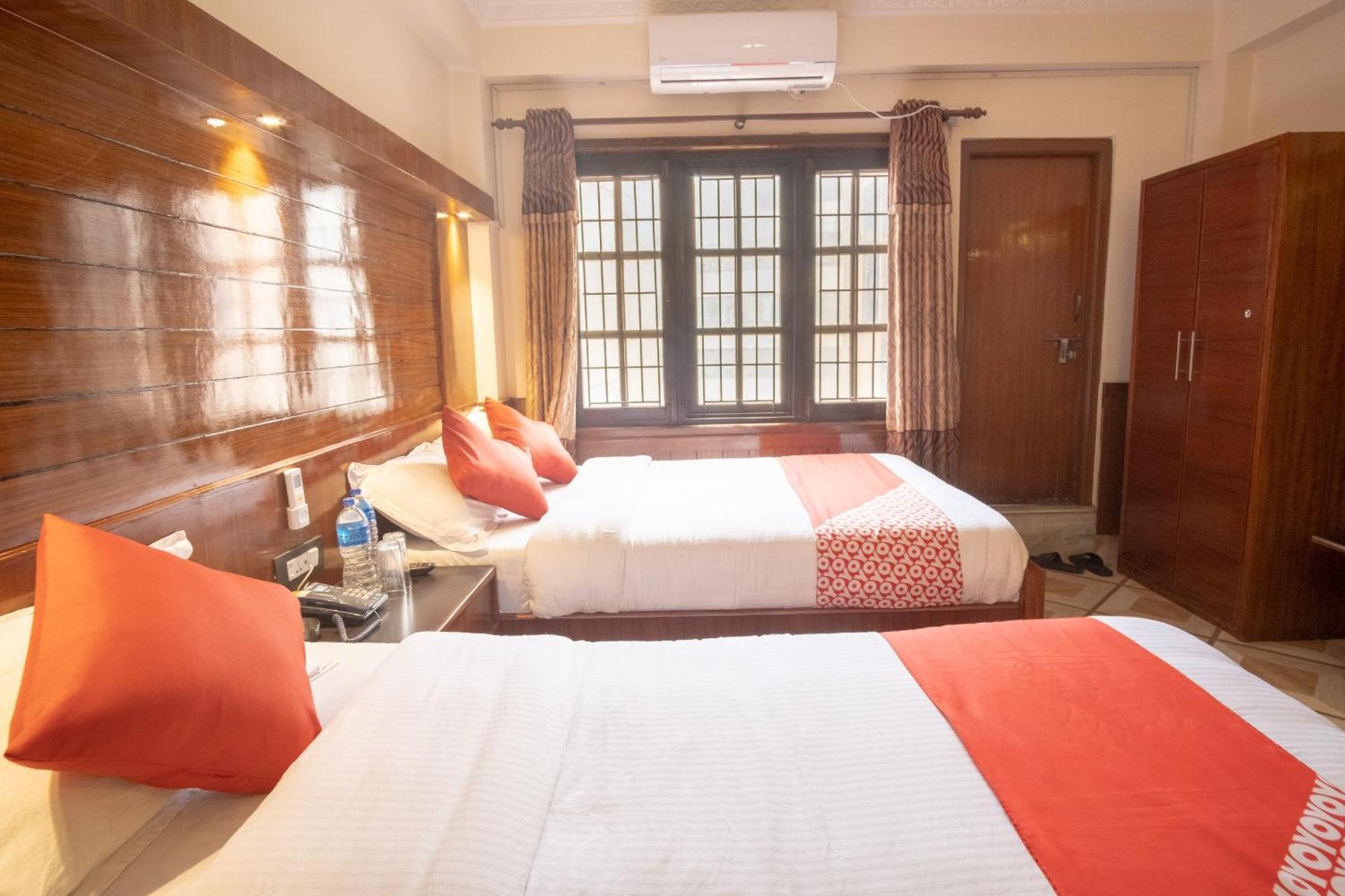 Oyo 304 Hotel Manama Balaju エクステリア 写真